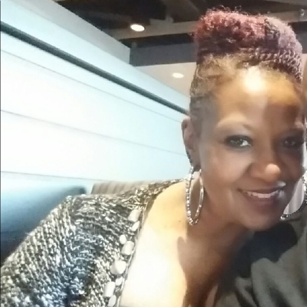 Meet your Posher, Vicki